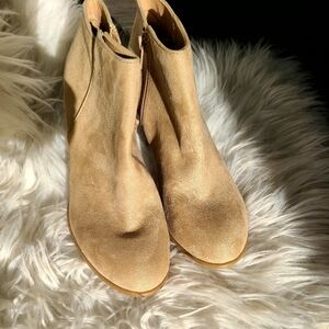 Old Navy Booties Faux Suade 8